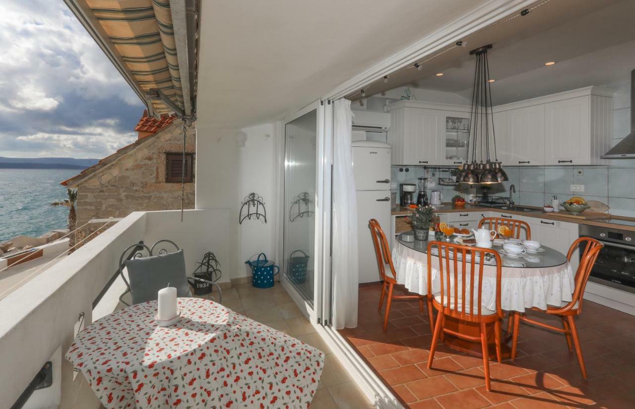Amazing Waterfront Apartment *